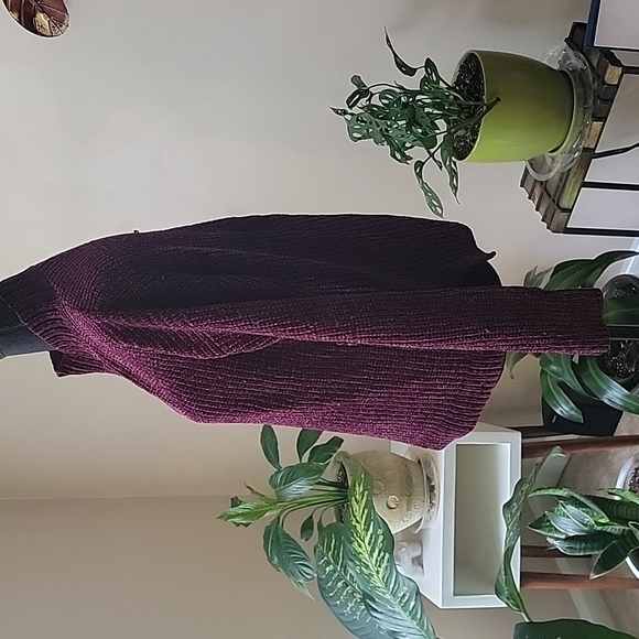 Time & Tru Sweater Women's Size Medium Burgundy Long Sleeves - Picture 2 of 5